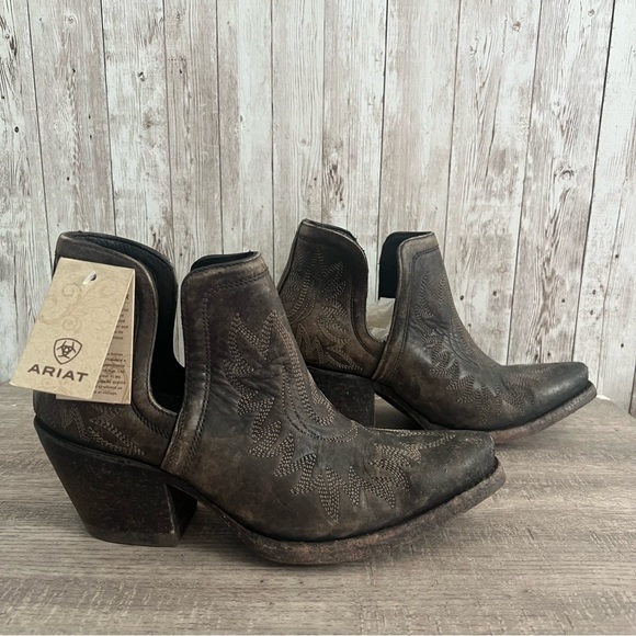 Ariat Dixon Bootie New 6.5 - Picture 1 of 5
